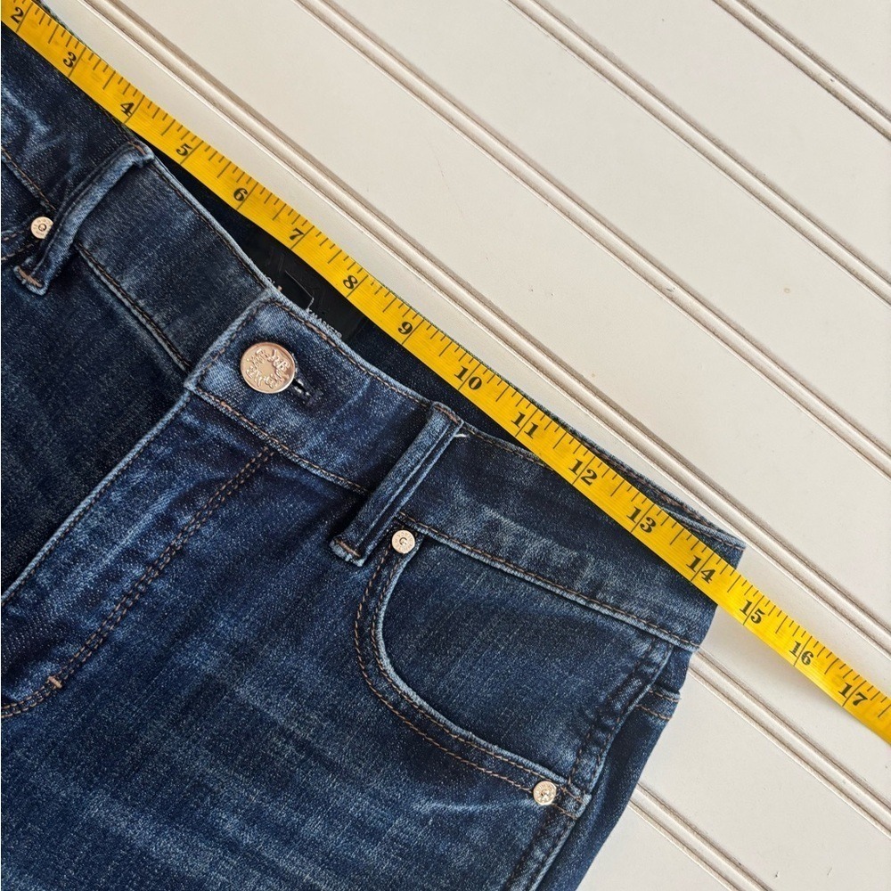 WHBM Everyday Soft Floral Embroidered High Rise Straight Jean - Picture 9 of 12
